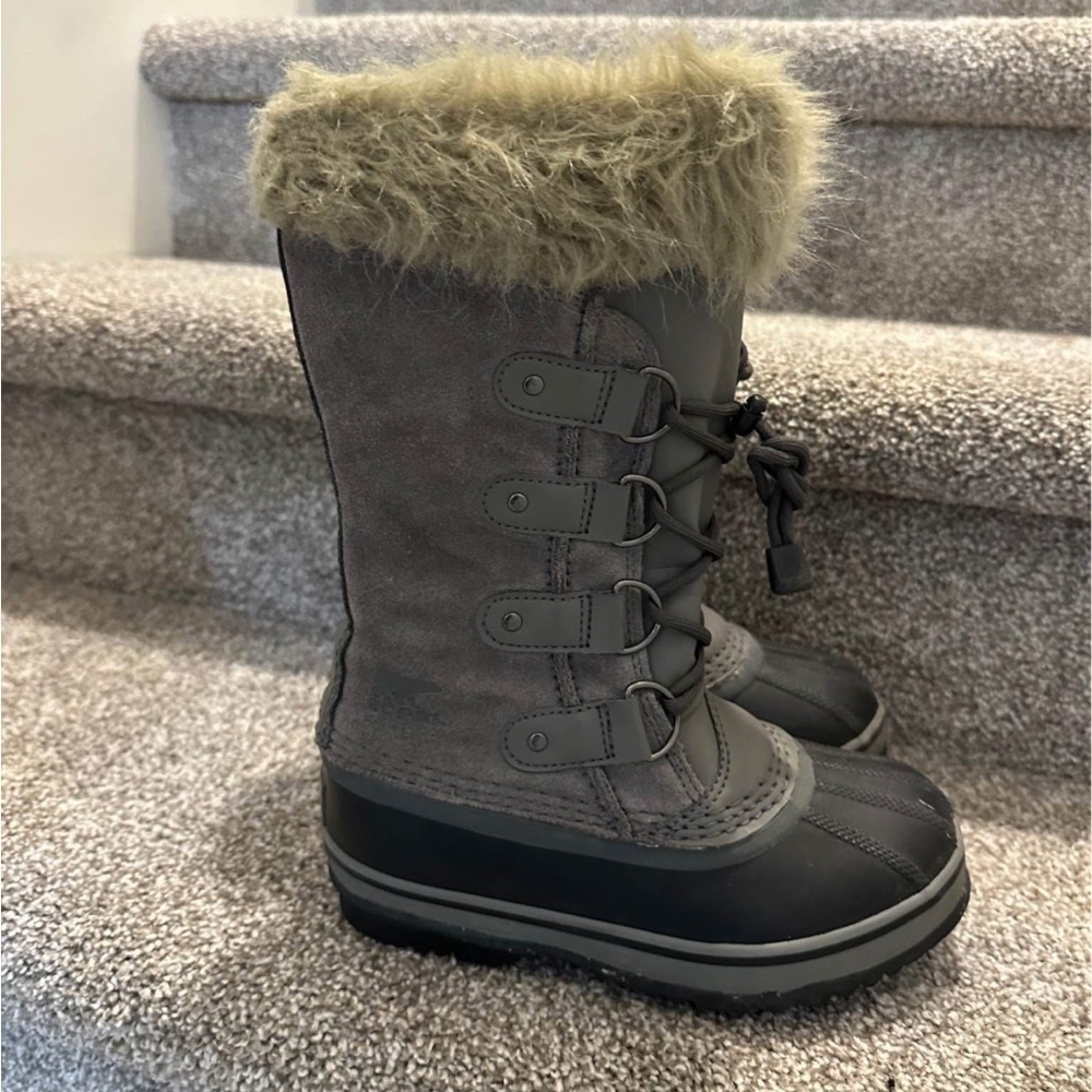Sorel Girls “Joan Of Arctic” Boots Size 1